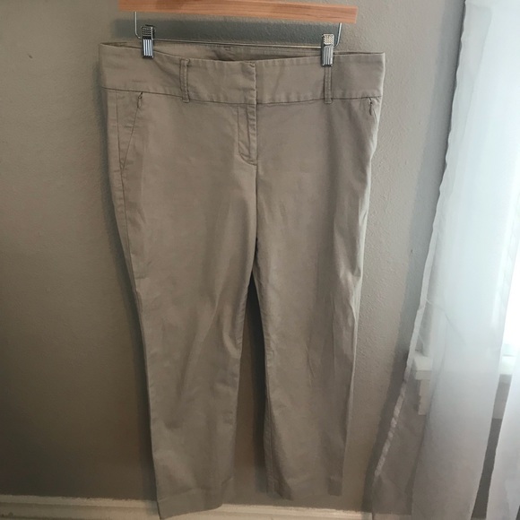 Ann Taylor Crop Pants Size 12 - Picture 1 of 3